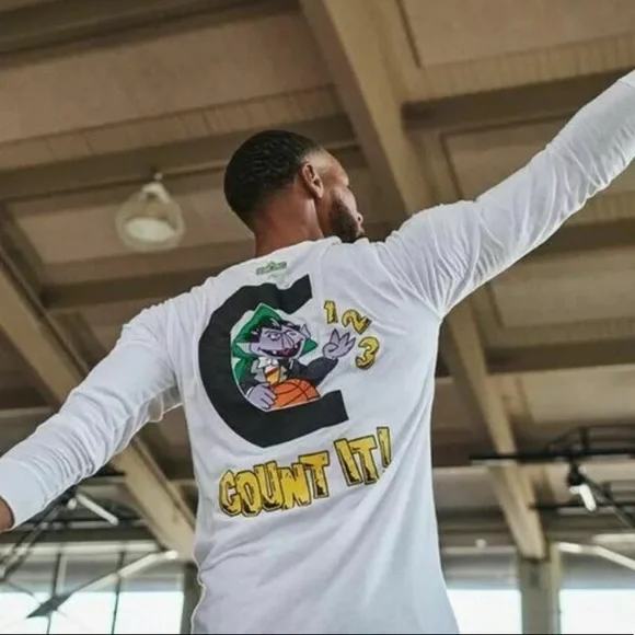 Under Armour Steph Curry X Sesame Street Count Men Long Sleeve Shirt Sz XL
